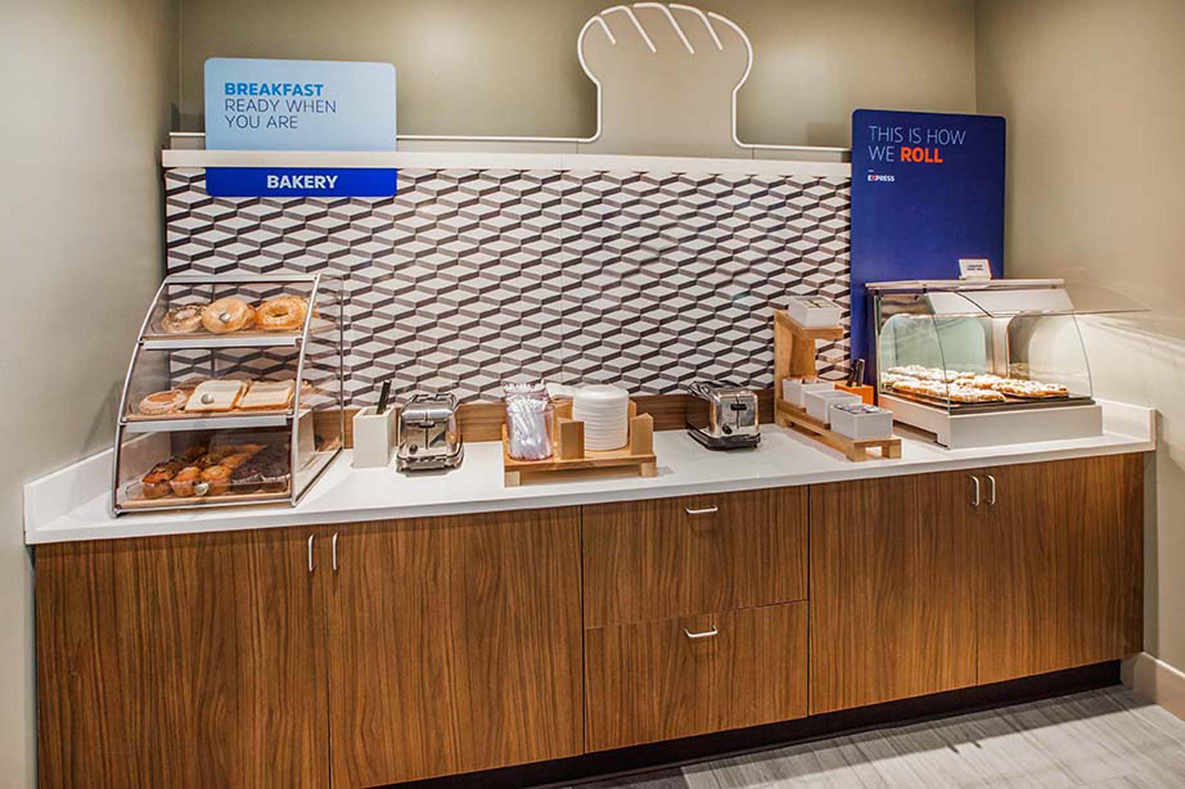 Holiday Inn Express Hotel & Suites Defiance By Ihg Ngoại thất bức ảnh