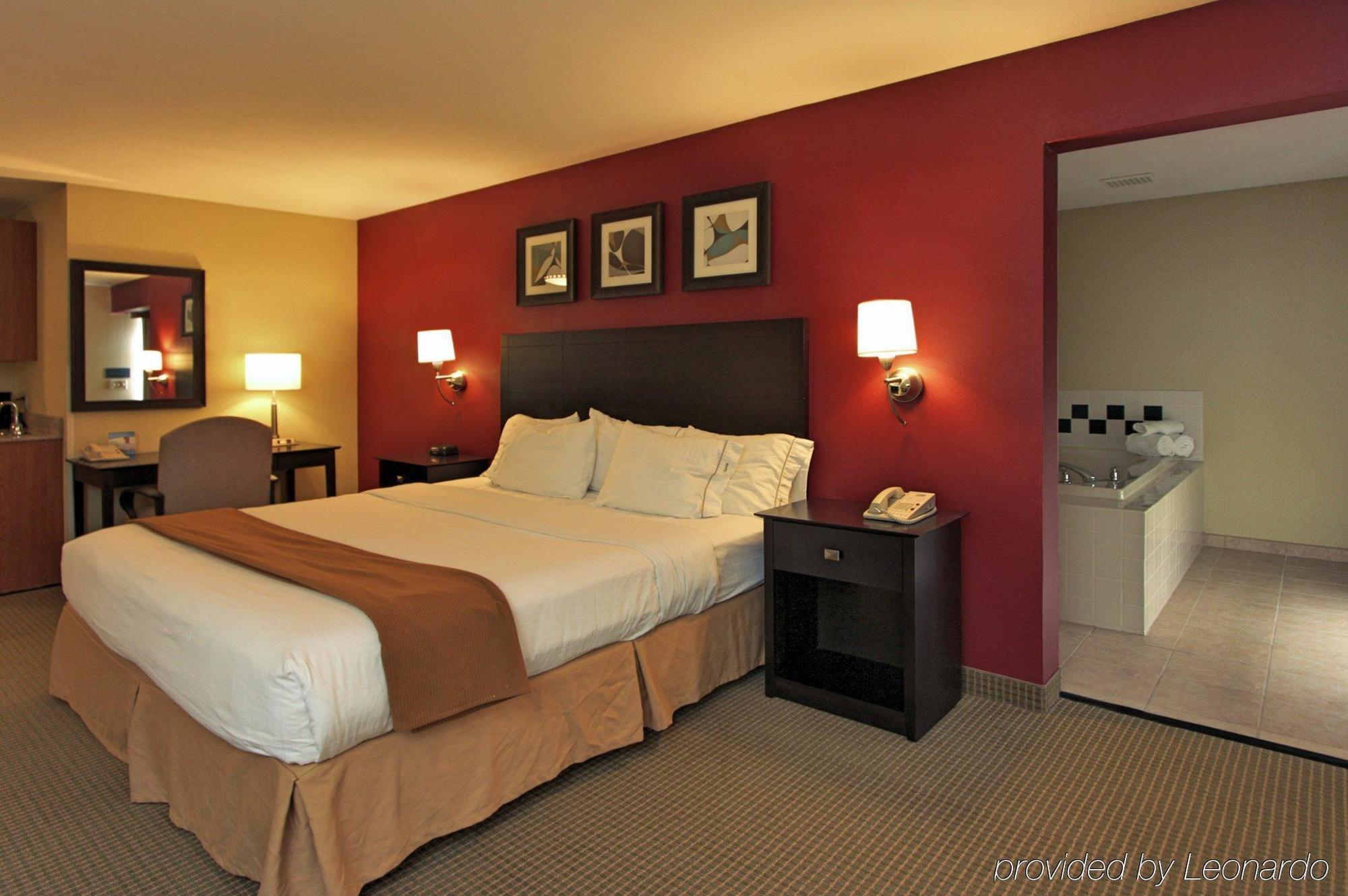 Holiday Inn Express Hotel & Suites Defiance By Ihg Ngoại thất bức ảnh
